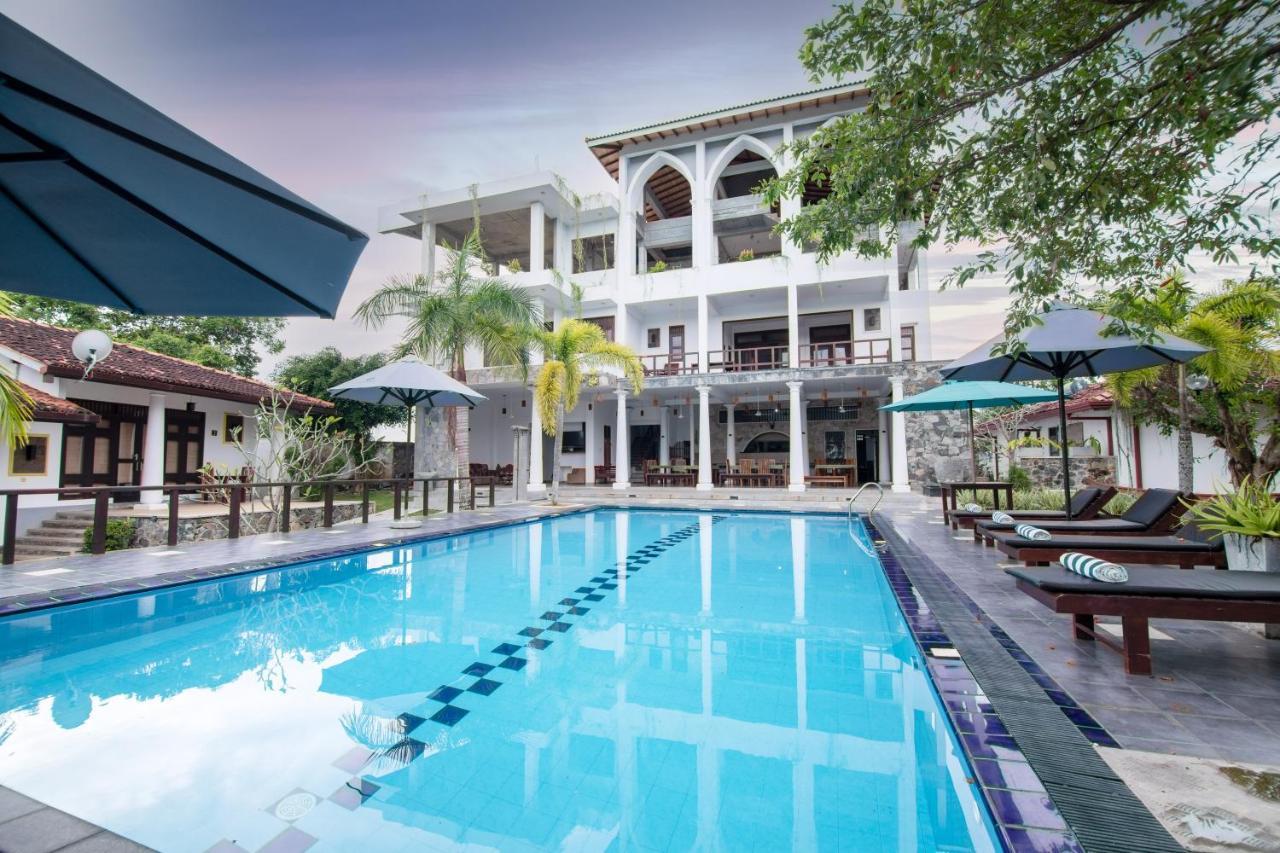 Fort Edge Retreat Unawatuna Bagian luar foto