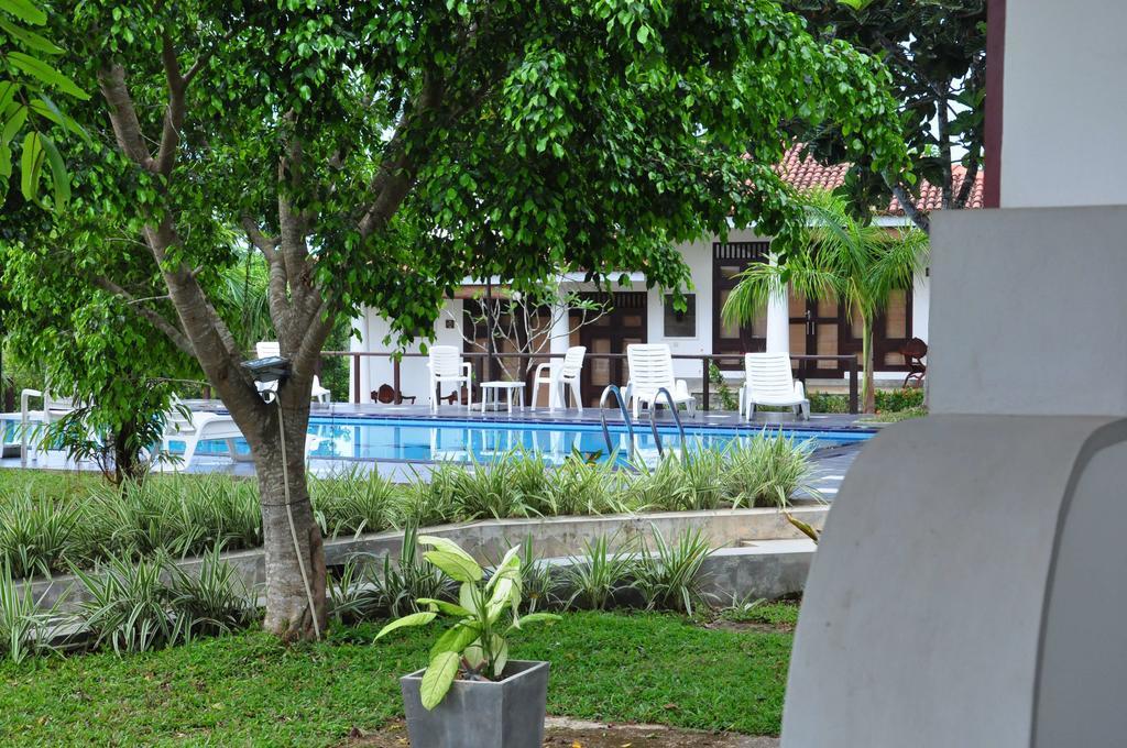 Fort Edge Retreat Unawatuna Bagian luar foto