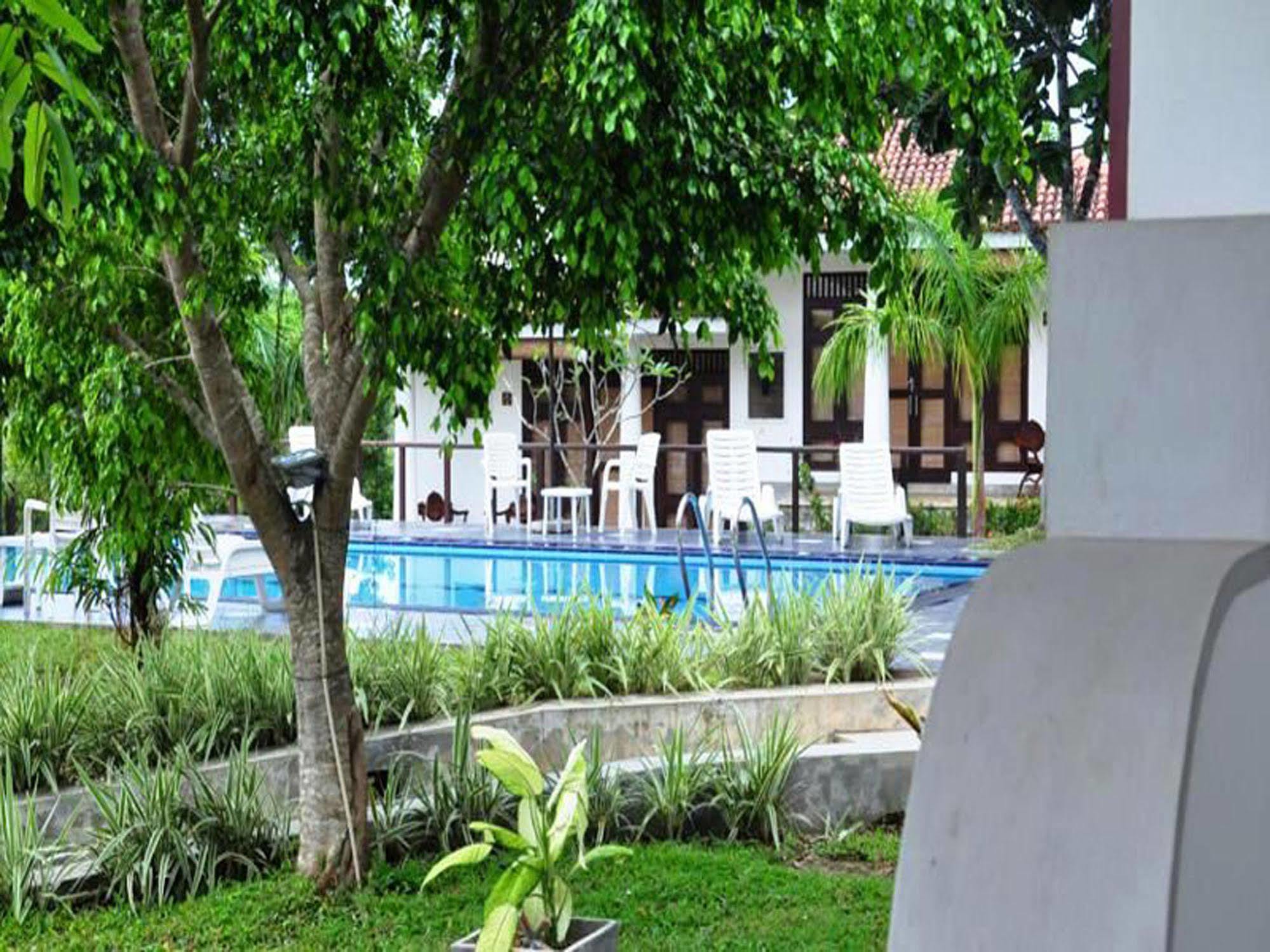 Fort Edge Retreat Unawatuna Bagian luar foto